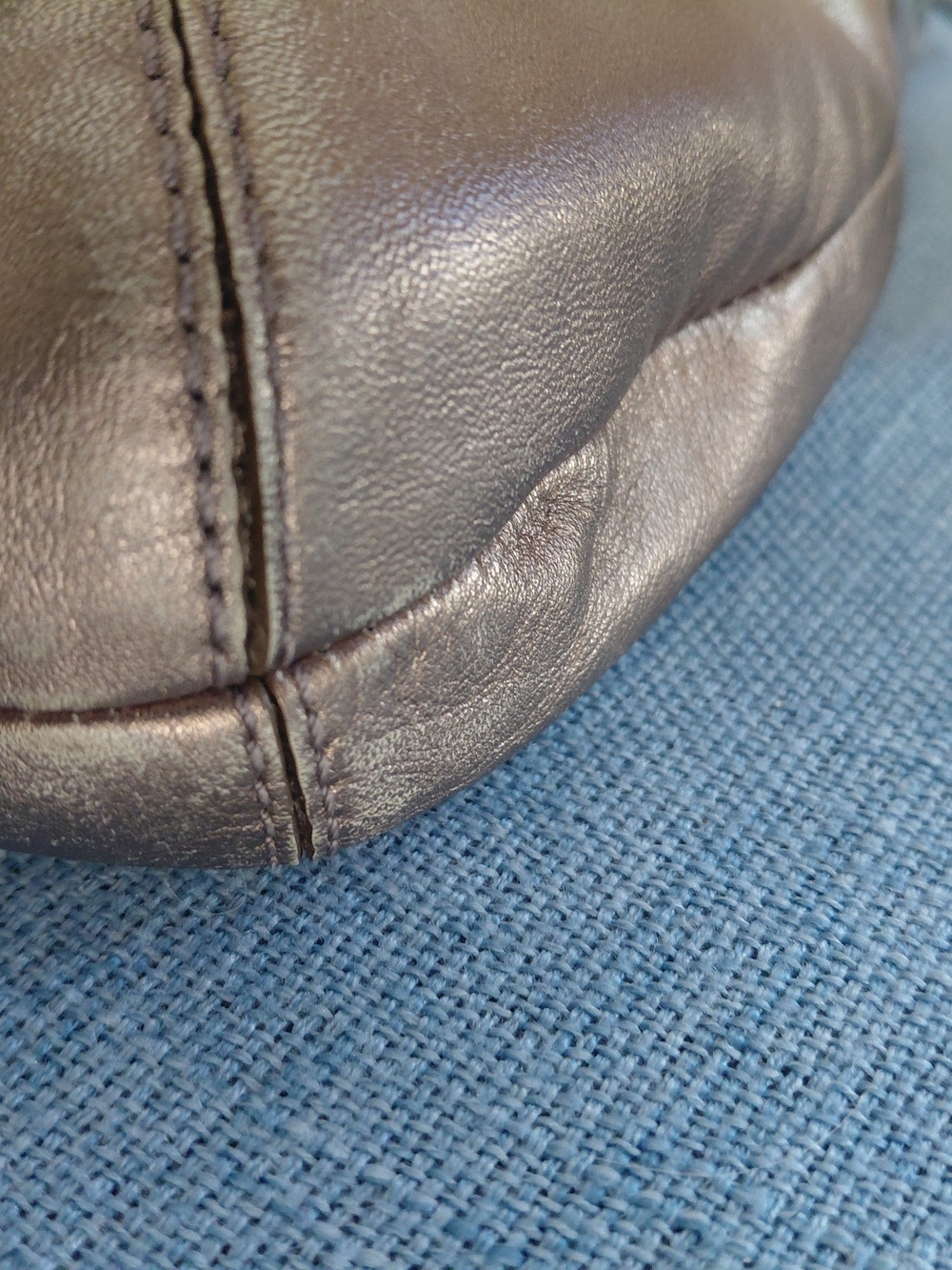 Vintage Coach Metallic Leather Shoulder Bag with Buckle Detail - Picture 14 of 16